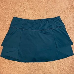 Athleta women’s skort in blue